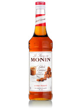 Monin Saltkaramel Sirup - tilføj en lækker sødme og en snert af salt til dine drinks med denne uimodståelige saltkaramel sirup fra Monin